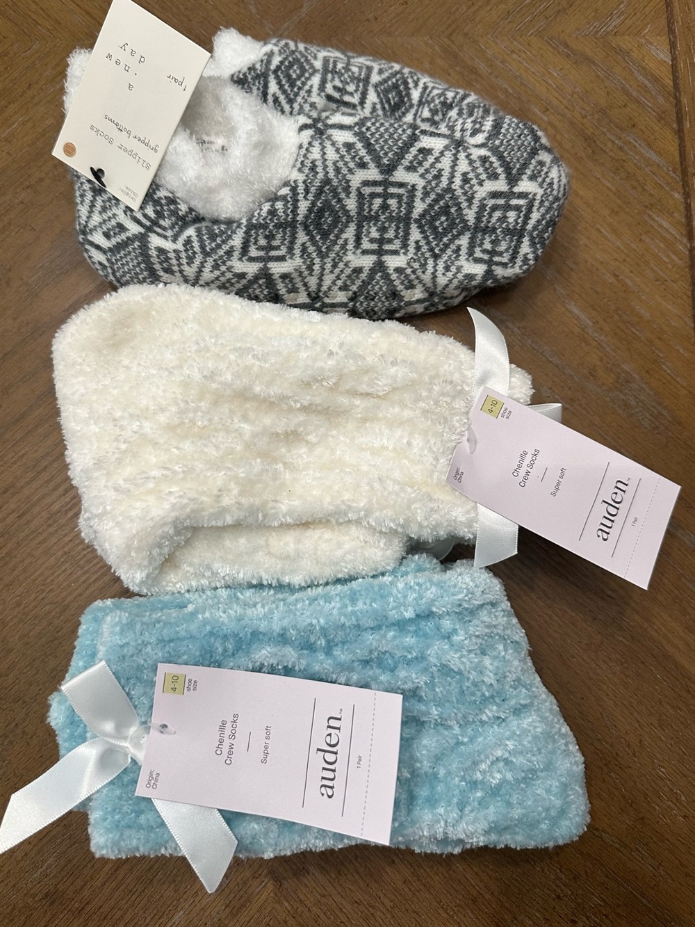 Women’s Chenille Crew Socks and Slipper Socks Lot NWT